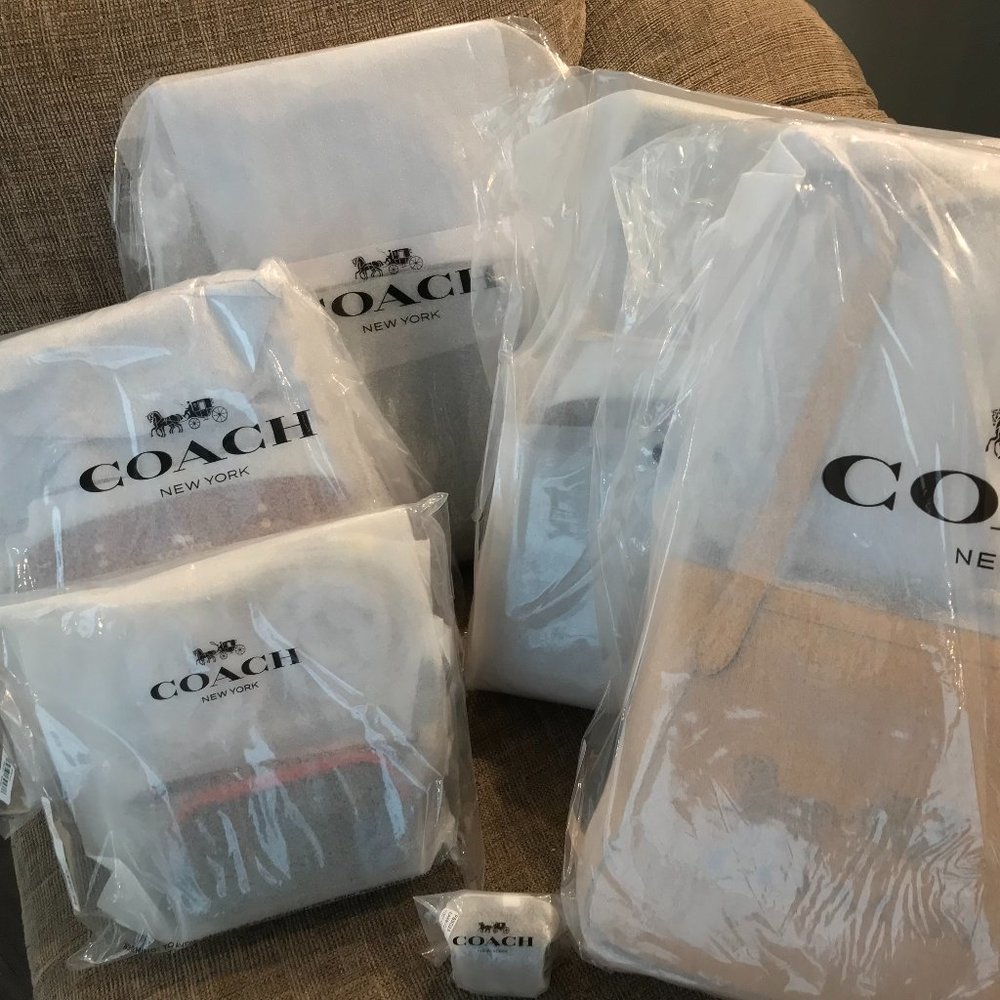 *****Authentic Still in Bag******COACH*******